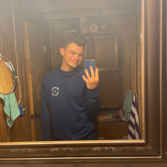 welcome to my closet - Picture 7 of 7